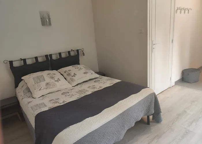 Suite Privee Avec Vue Sur Le Jardin